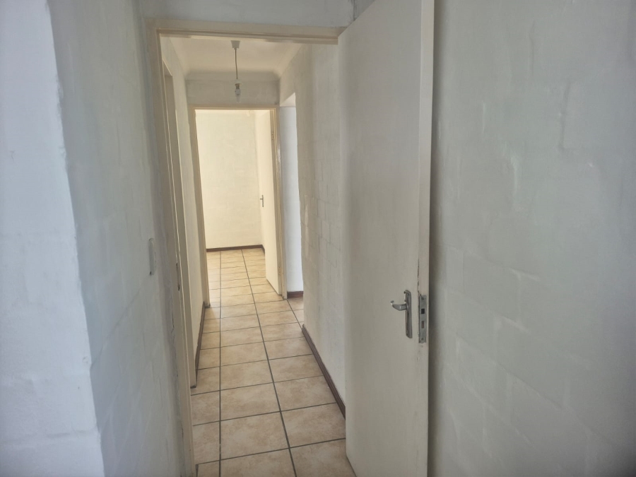 To Let 2 Bedroom Property for Rent in Parklands Western Cape